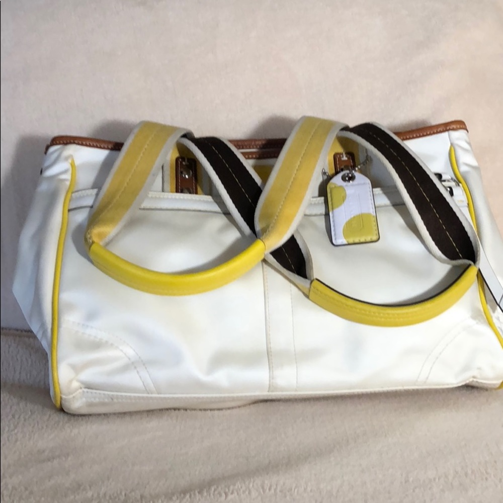 Vintage Coach purse 👜 🌸
